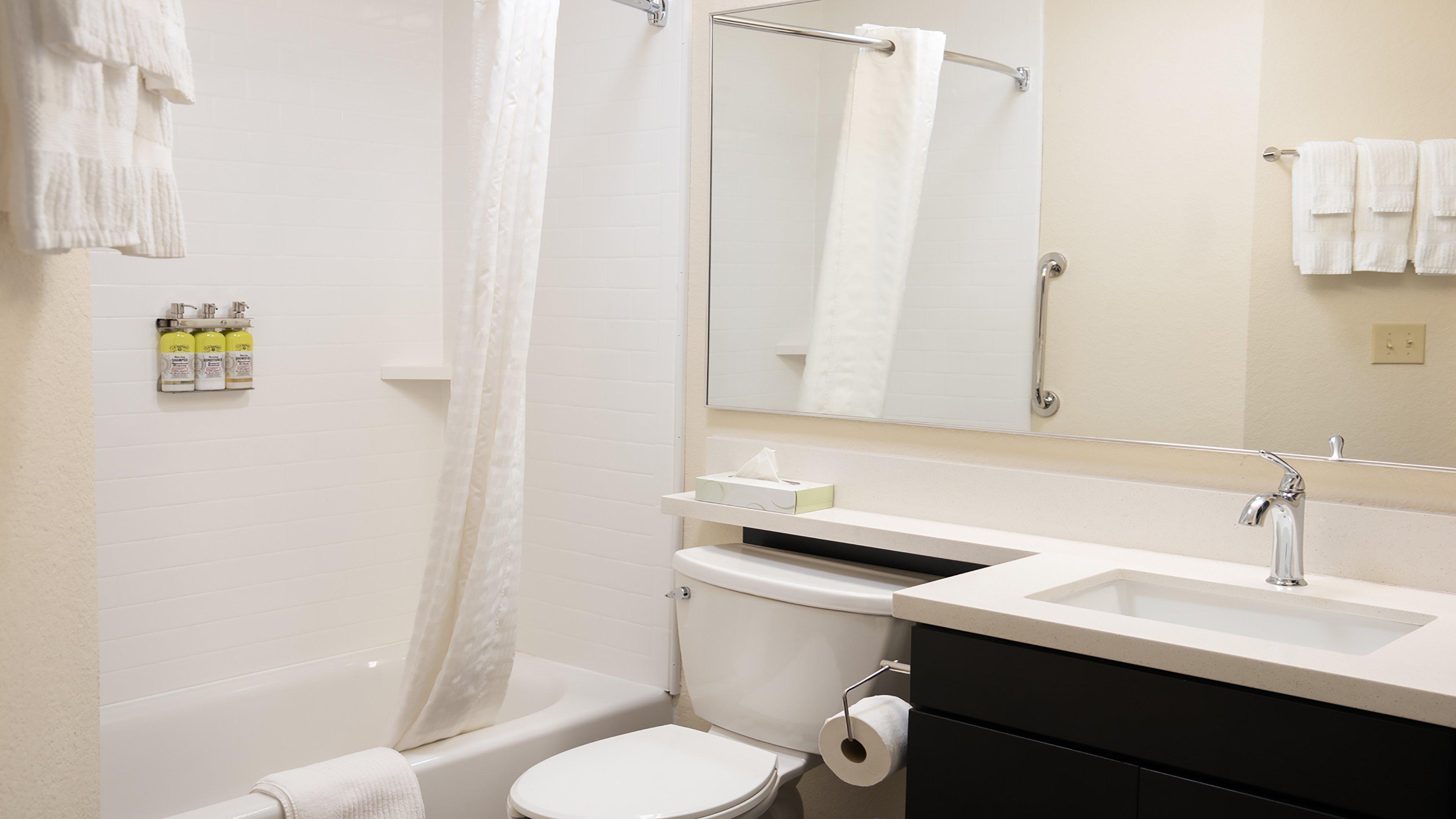 Candlewood Suites Bay City By Ihg Esterno foto