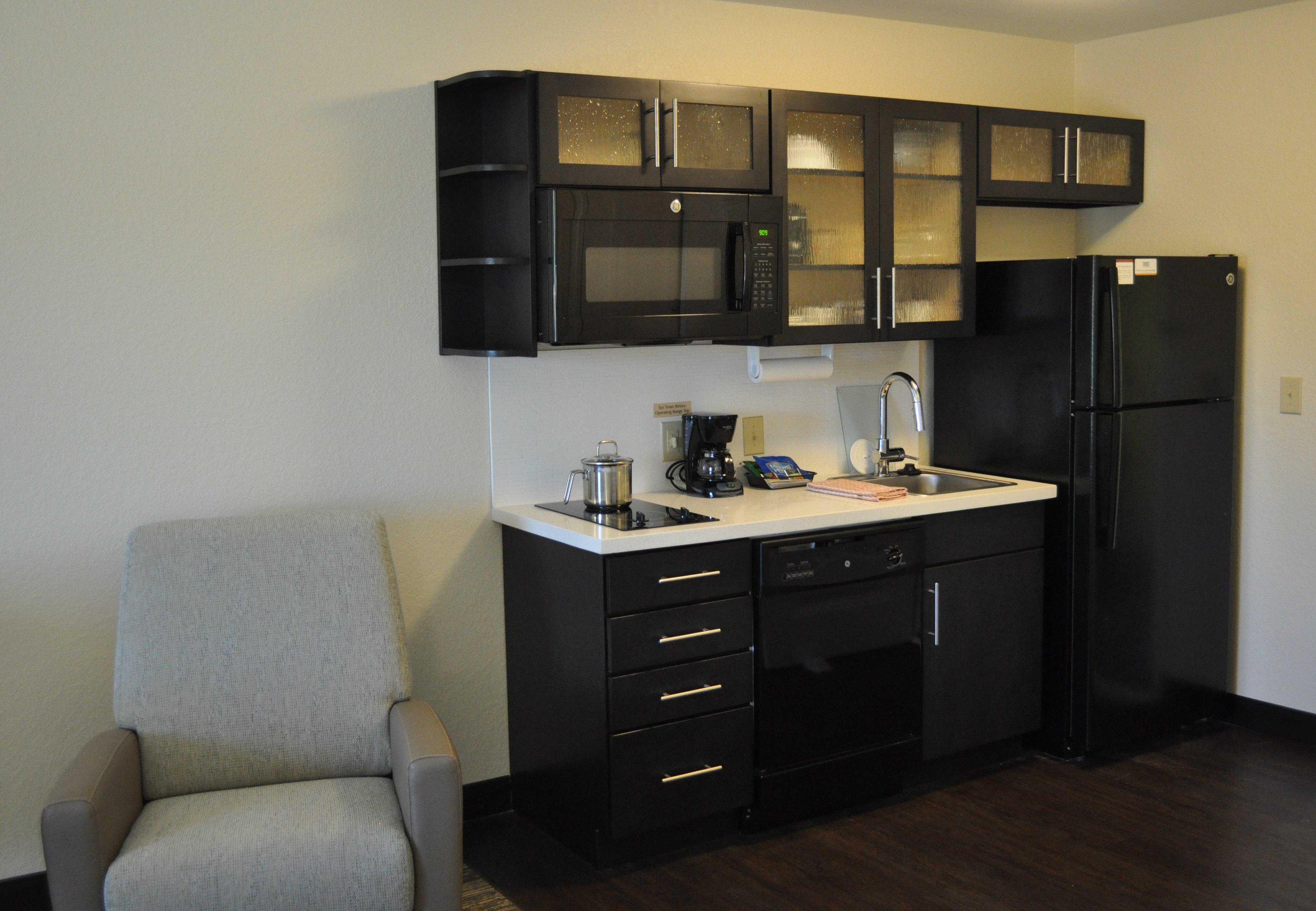 Candlewood Suites Bay City By Ihg Esterno foto