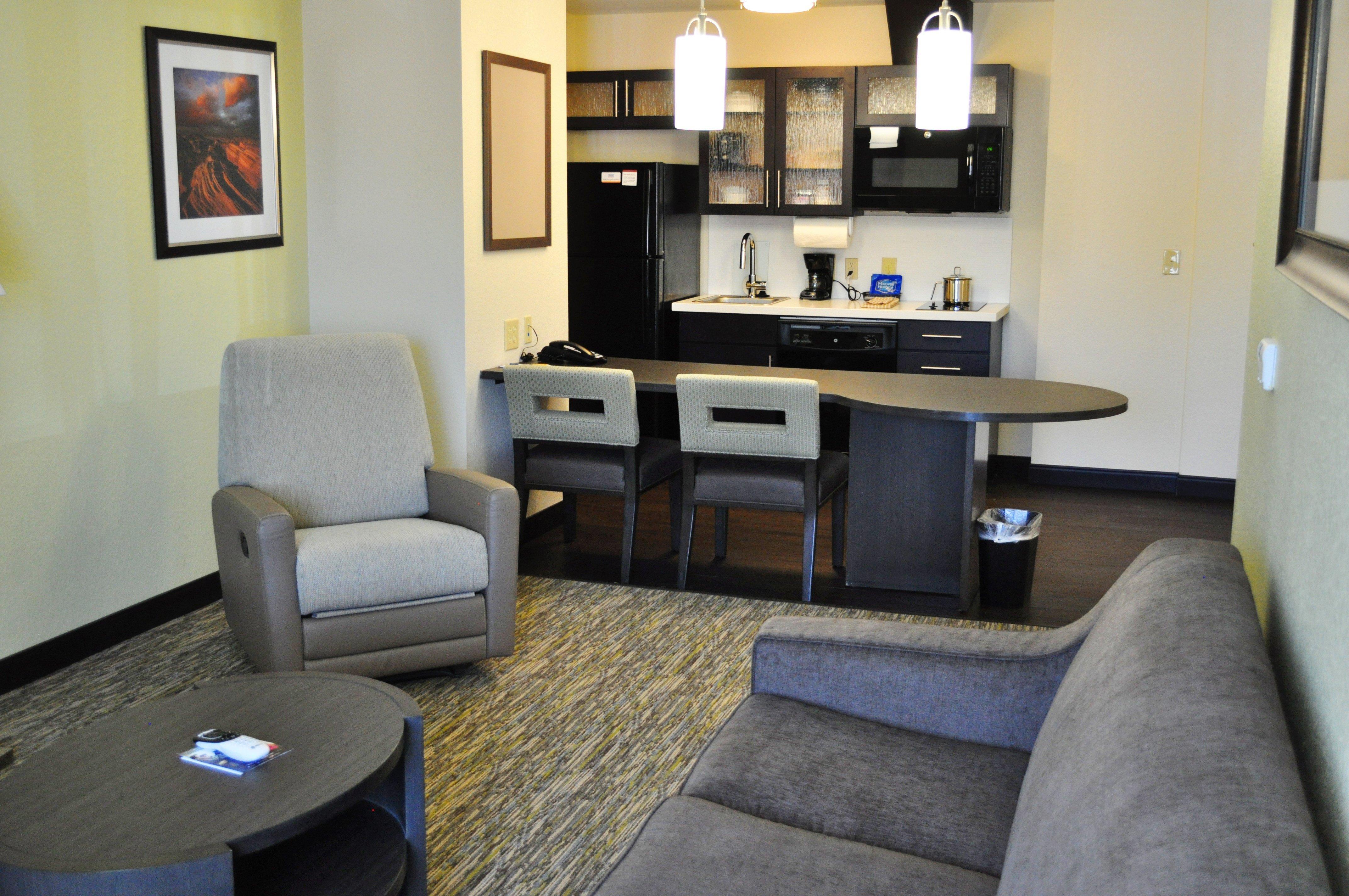 Candlewood Suites Bay City By Ihg Esterno foto