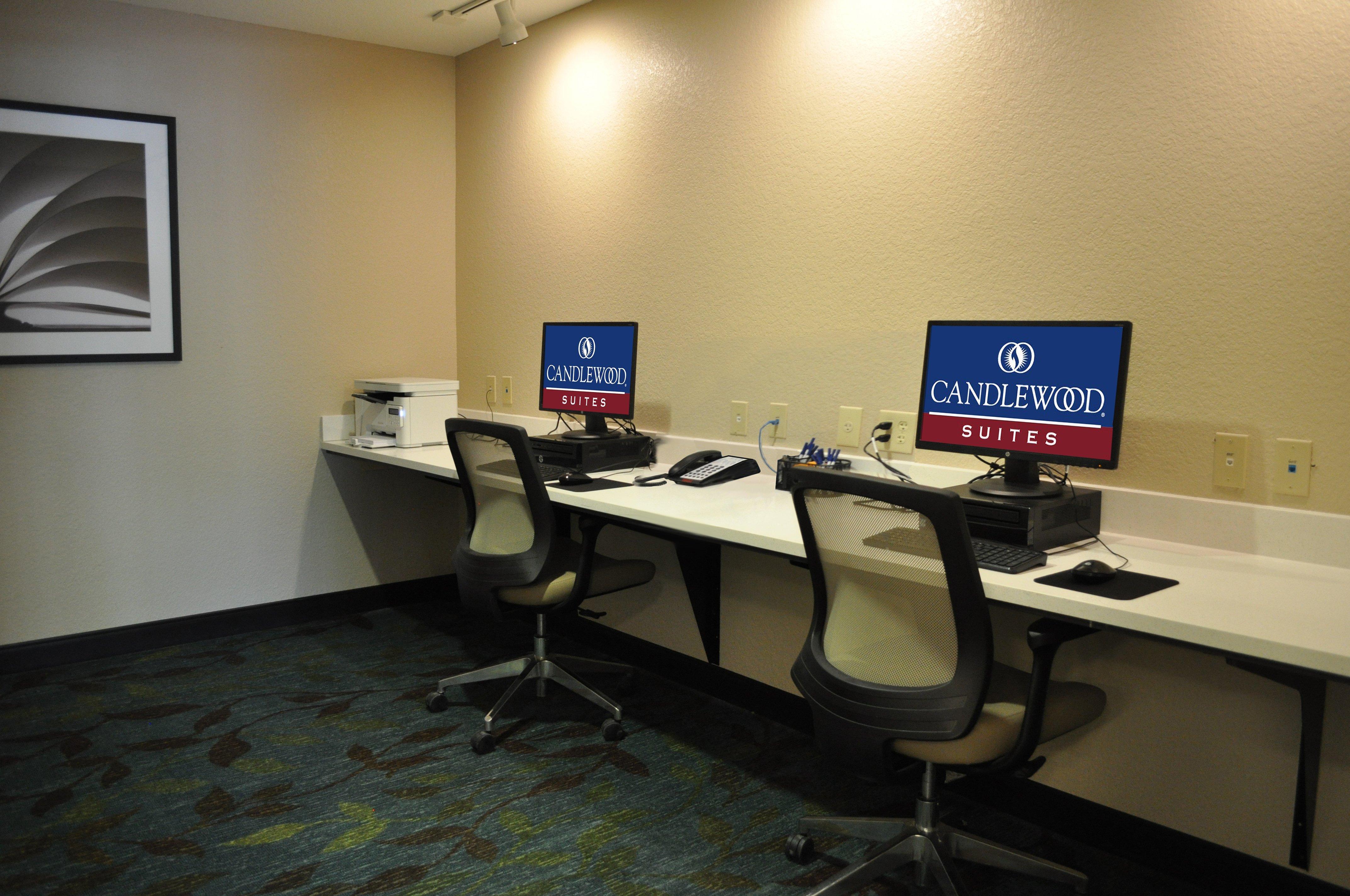 Candlewood Suites Bay City By Ihg Esterno foto