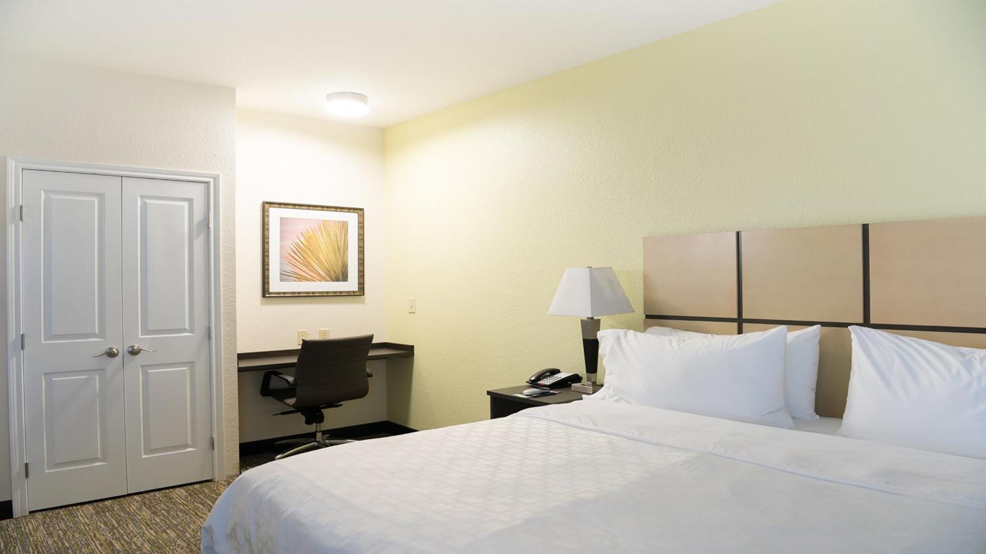 Candlewood Suites Bay City By Ihg Esterno foto